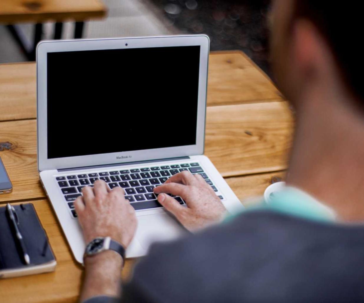 华为云实名账号：东航航空app详情下载教程