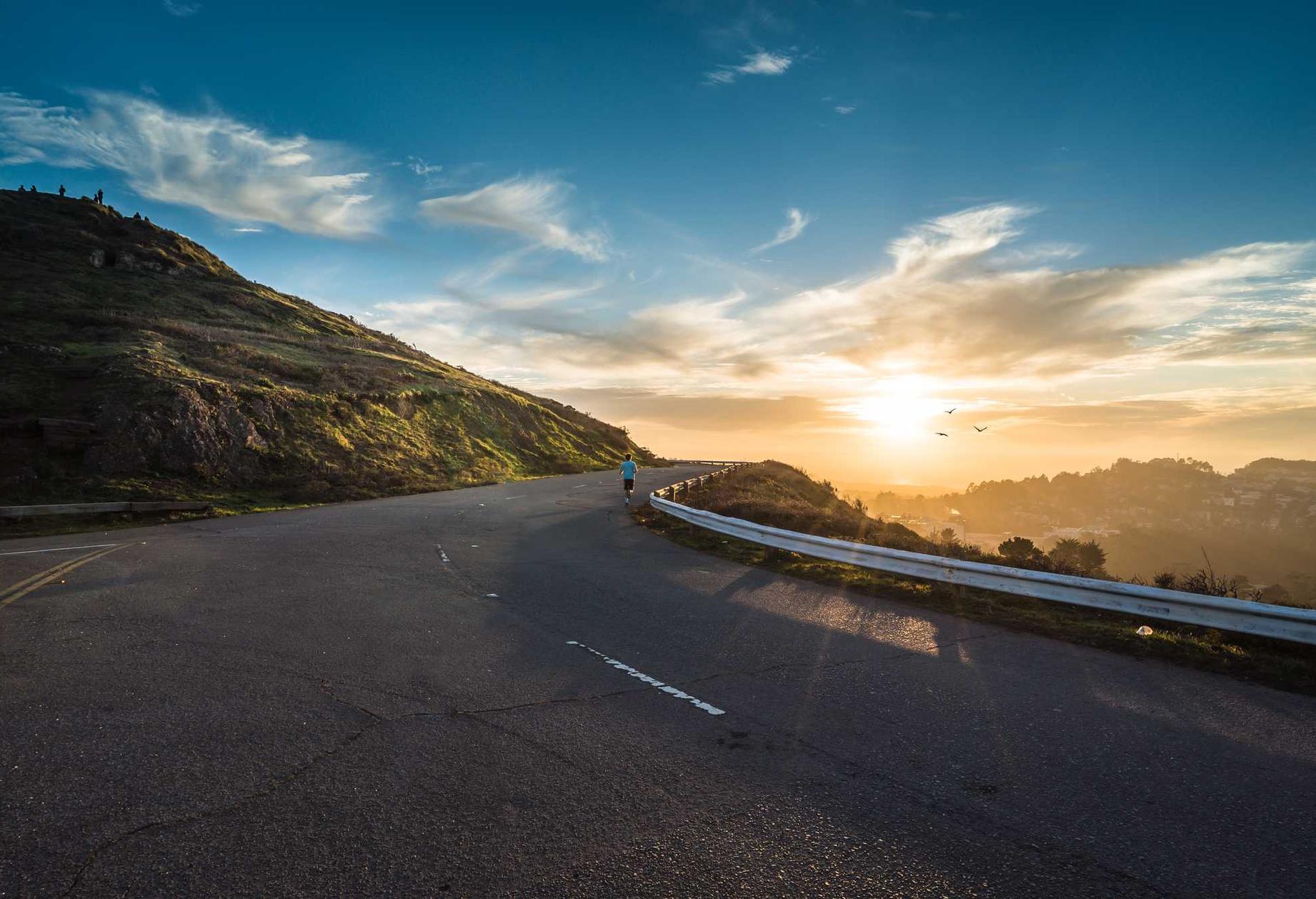 实名物联卡：艺术平台的优先购买者