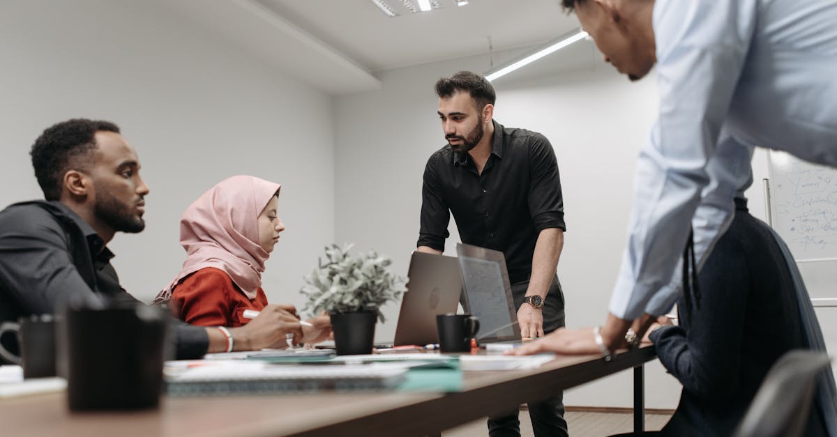 四方采用情感式营销，让你的客户愿意愉快购买。