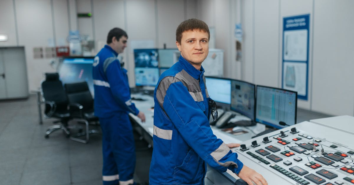 如何从发展技术支持辅助的背景中寻找治理的线索