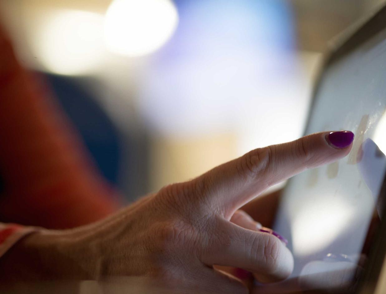 V粉卡实名账号：代理注册公司行业