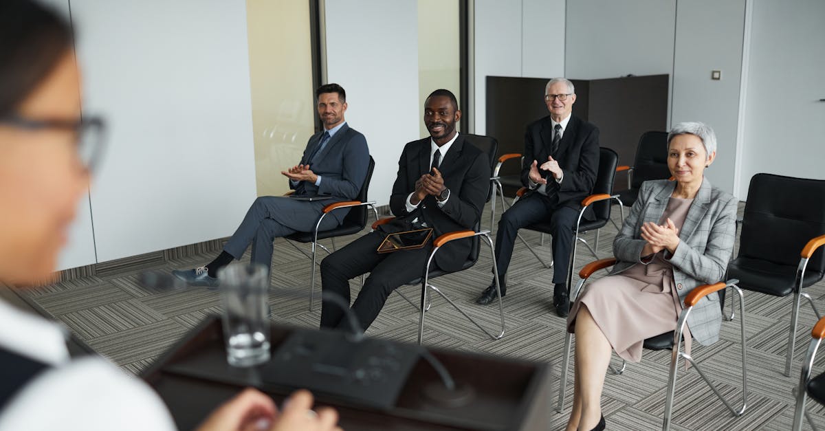 如何最大限度地减少因使用技术支持而造成的玩家对其他玩家的影响？