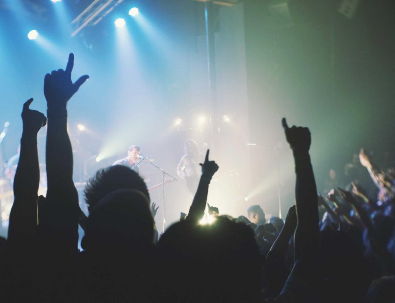 WX老号发卡网:短信群发如何提高公益活动报名的成功率