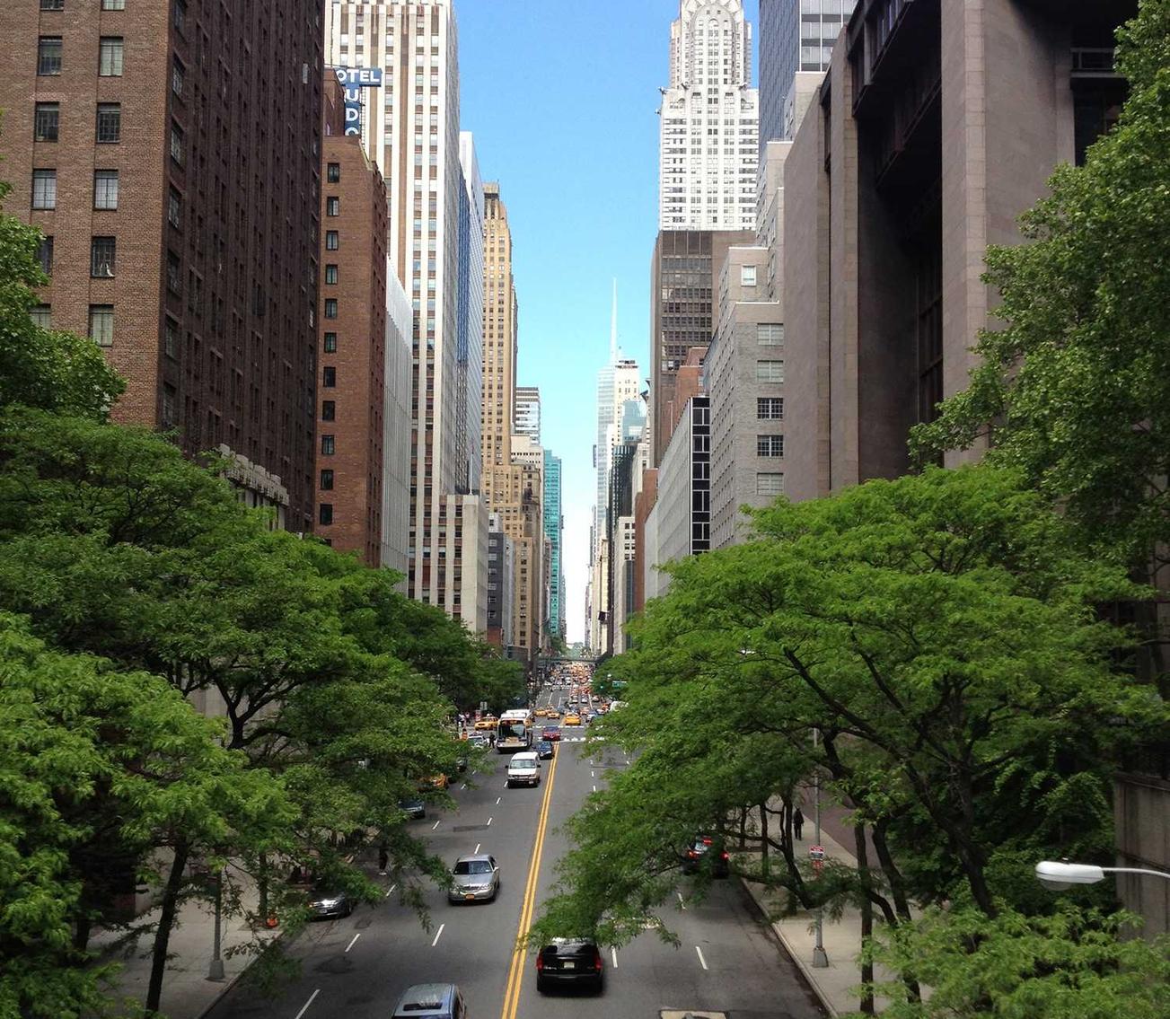 宝塔实名账号:流量卡的优缺点对比,你应该怎么选择?